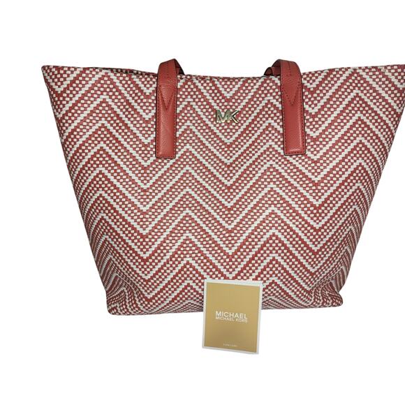 NWT Michael Kors Large JUNIE Light Terracotta Coral Tote Chevron Print - Picture 8 of 8